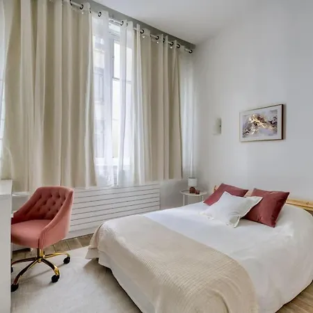 Luxe Parisien Au Coeur Du Marais Parigi